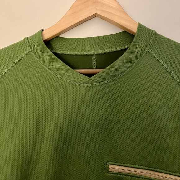 Patagonia Green Mesh Layering  Pullover Top Size Medium - Picture 2 of 7